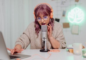 What format is it better to use for YouTube