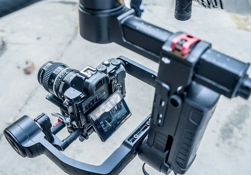 Just Move It: Basic Camera Movement Types for Your Vlog