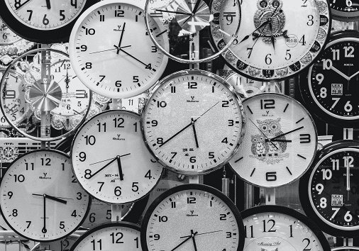 Social media posting schedule tips