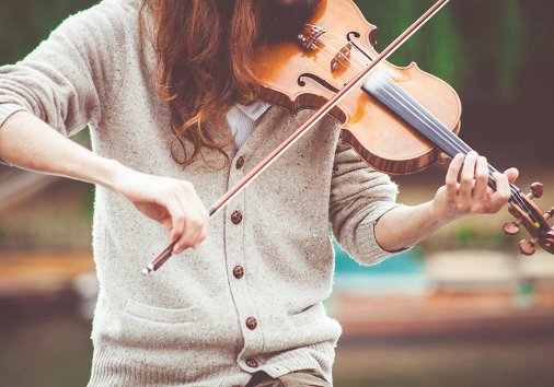 2 Ways to add music to the background of a video