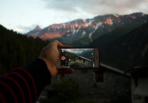 How to rotate a video on Android phone online