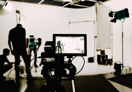 Why you need a monitor for a video camera