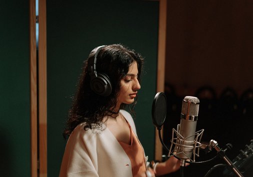 How to be a voice over artist