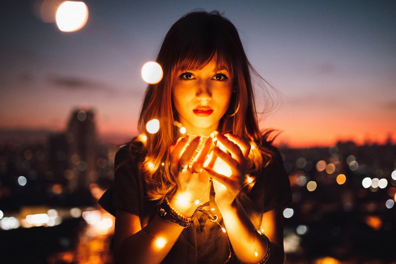 Use accessories for bokeh effect