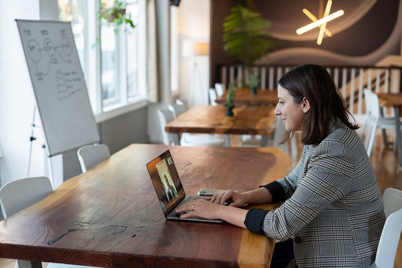 Asynchronous meetings