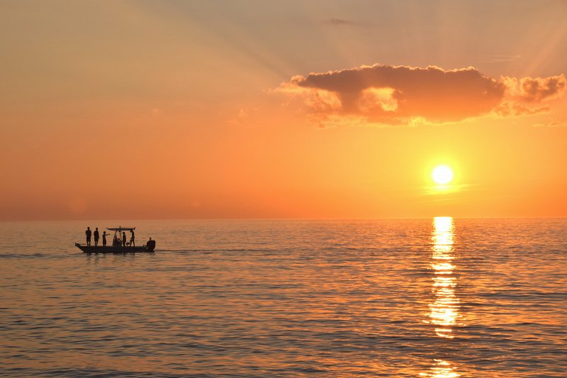Bad white balance example with horizon