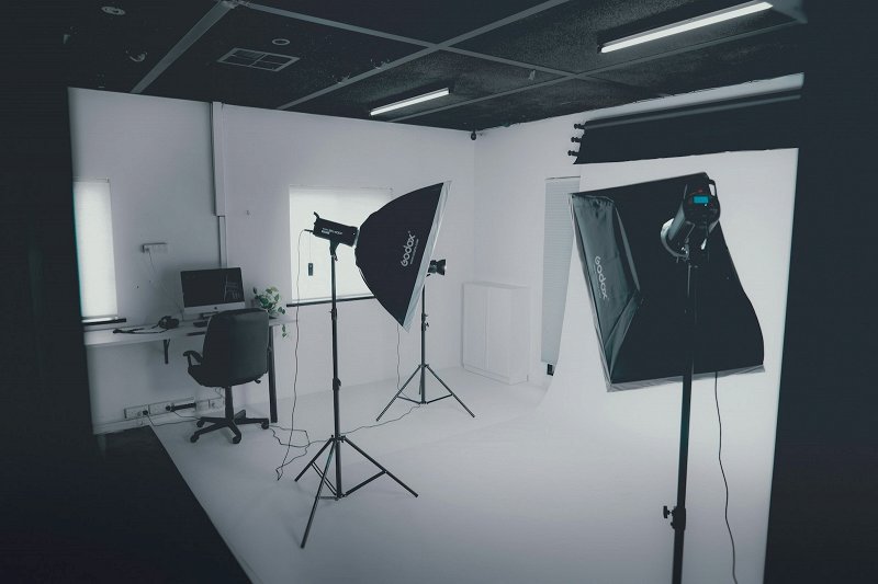 Film lighting equipment