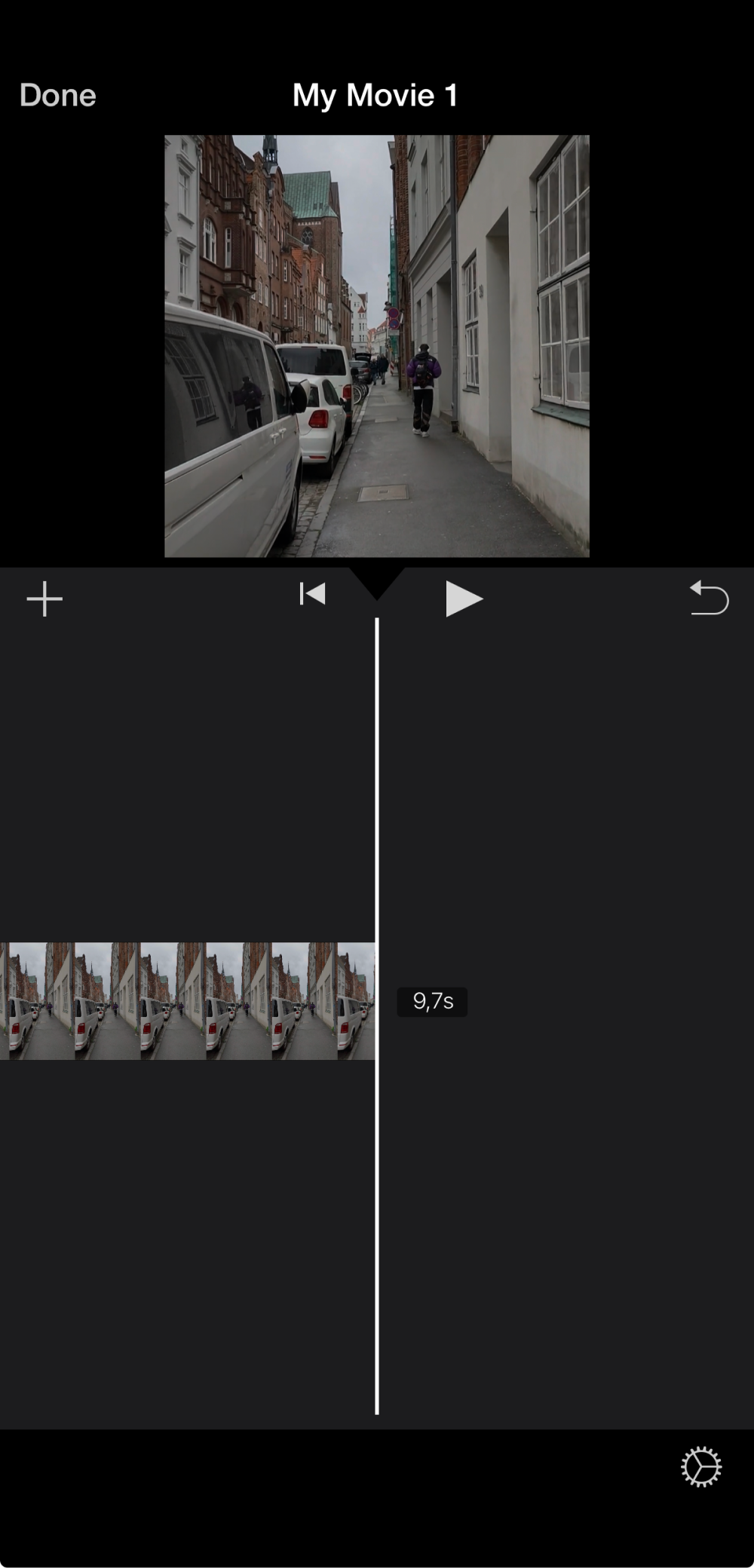 Add subtitles in iMovie step 1