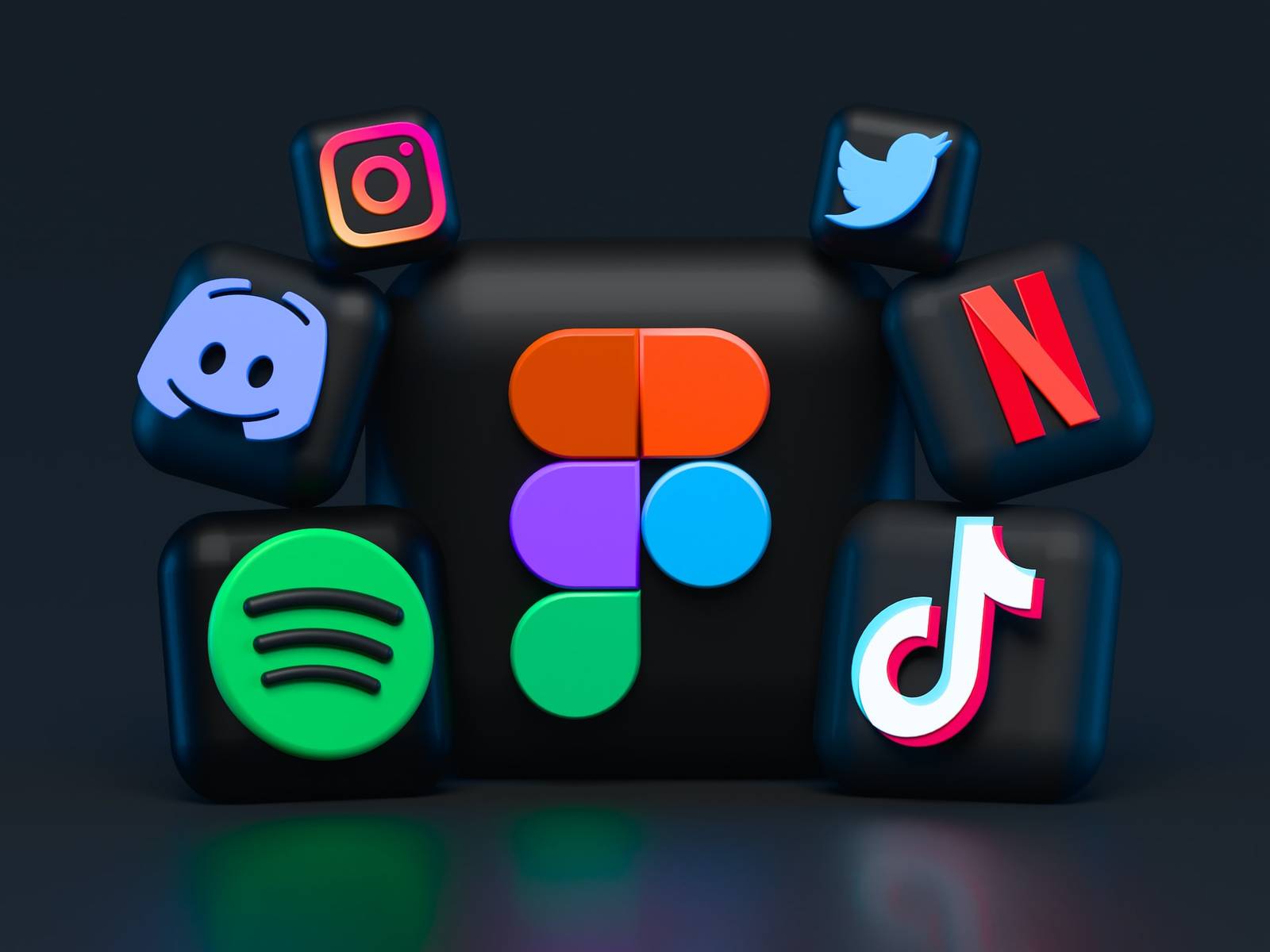 Reperpose content for social media